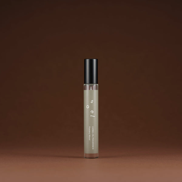 ソエル リビングオイル フレグランス パウダリーウッド 10ml